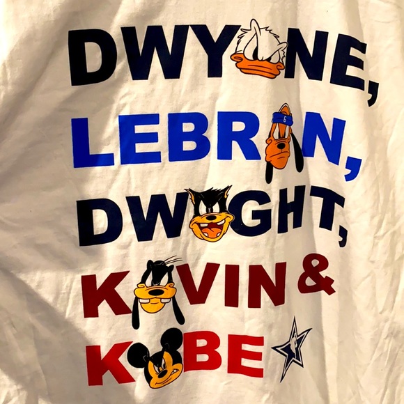 Short sleeve crew neck 2011 nba all star shirt featuring Disney characters - Picture 6 of 7